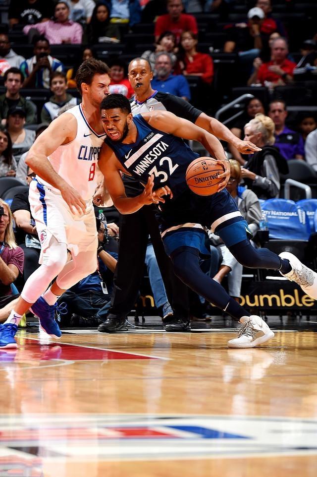  唐斯全面发挥森林狼加时击败快船队