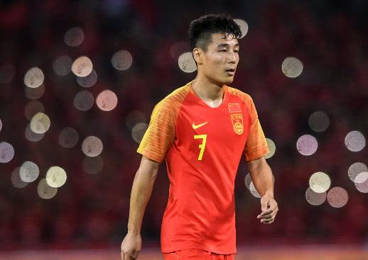  昂热青年军敢打敢拼，客场逼平传统劲旅获赞誉