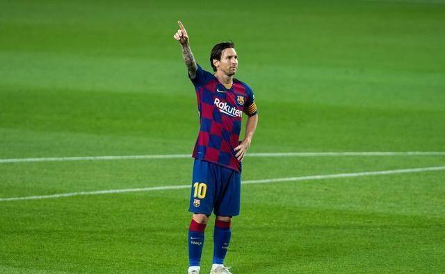  马赛队长红牌罚下十人应战仍艰难取胜