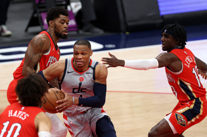  萨博尼斯制霸篮板国王内线碾压鹈鹕取胜