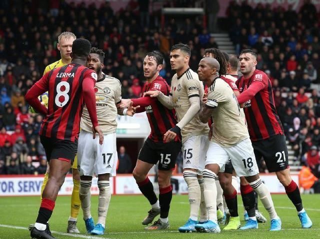  奥格斯堡防守反击犀利，德甲弱旅爆冷掀翻豪门